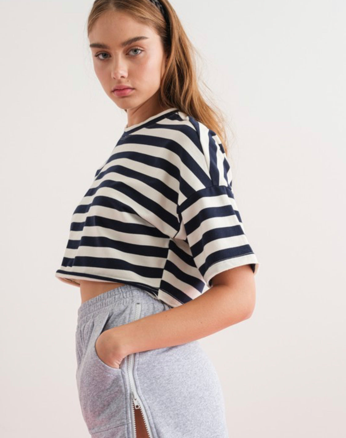 Round neck stripped crop top