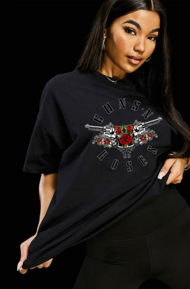 Guns and roses graphic tee
